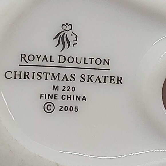 Royal Doulton Ladies M202 Elizabeth M203 Jane M209 Victoria M220 Skater Display - Picture 4 of 16